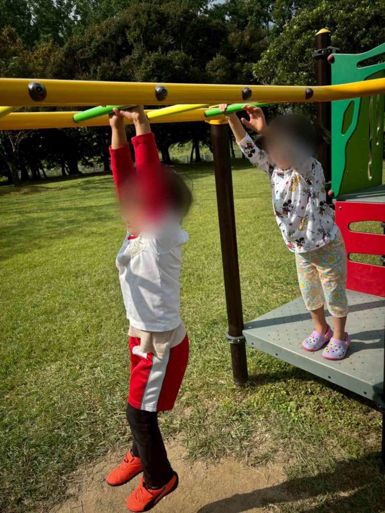 軒先スペースでの遊び